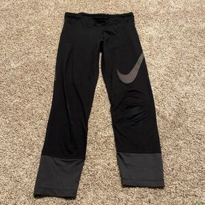 Nike Women’sBlack and Gray Leggings